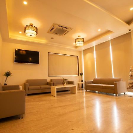Hotel Grand Arcadia à Tiruchirappalli Extérieur photo