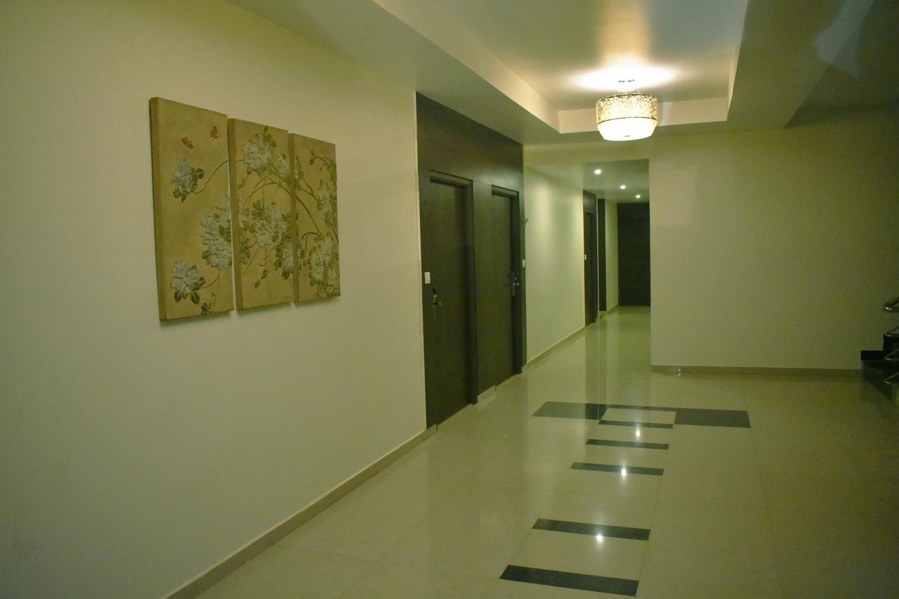 Hotel Grand Arcadia à Tiruchirappalli Extérieur photo
