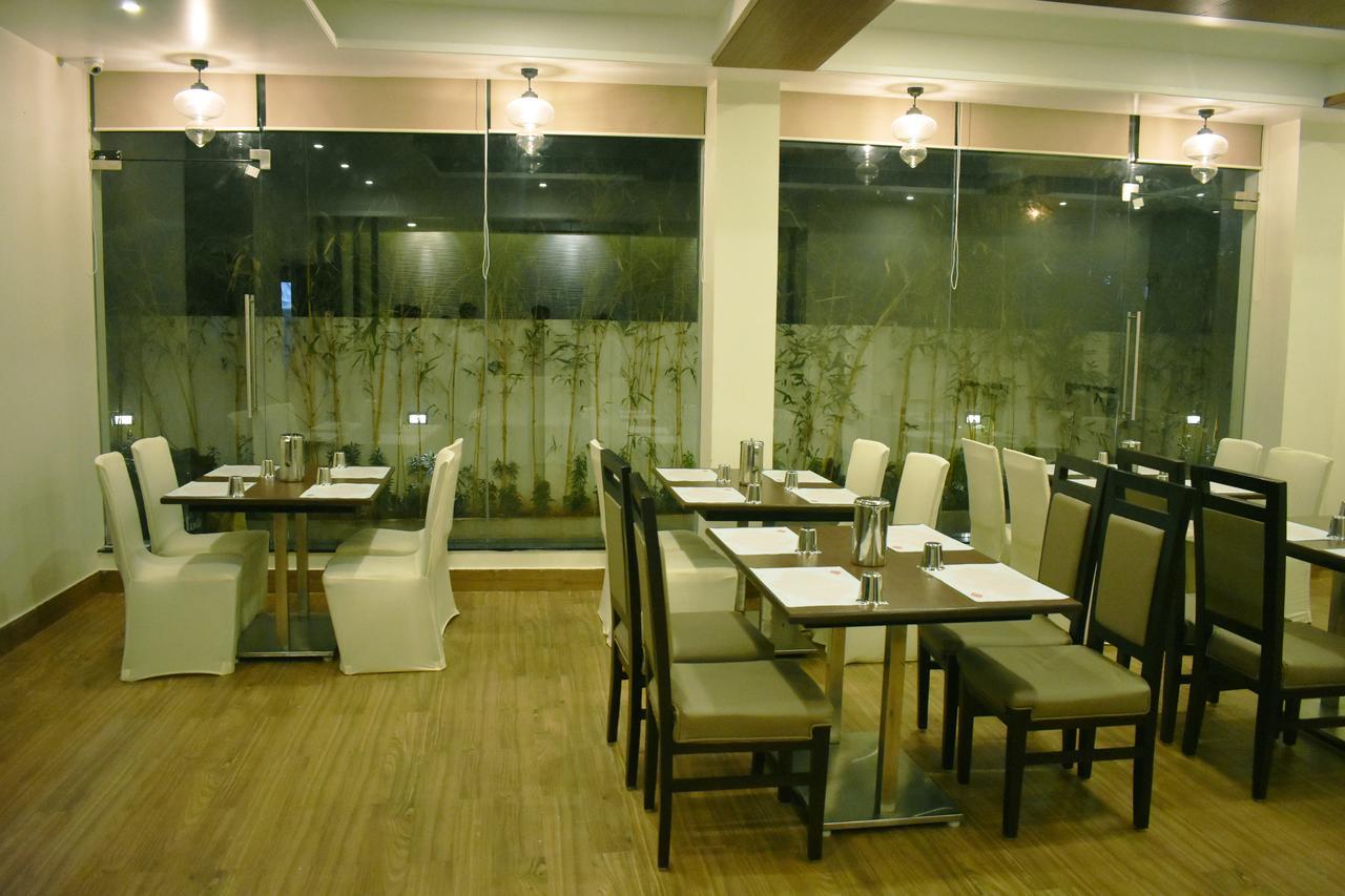Hotel Grand Arcadia à Tiruchirappalli Extérieur photo